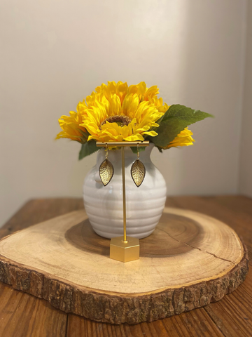 Shiny Gold Petals